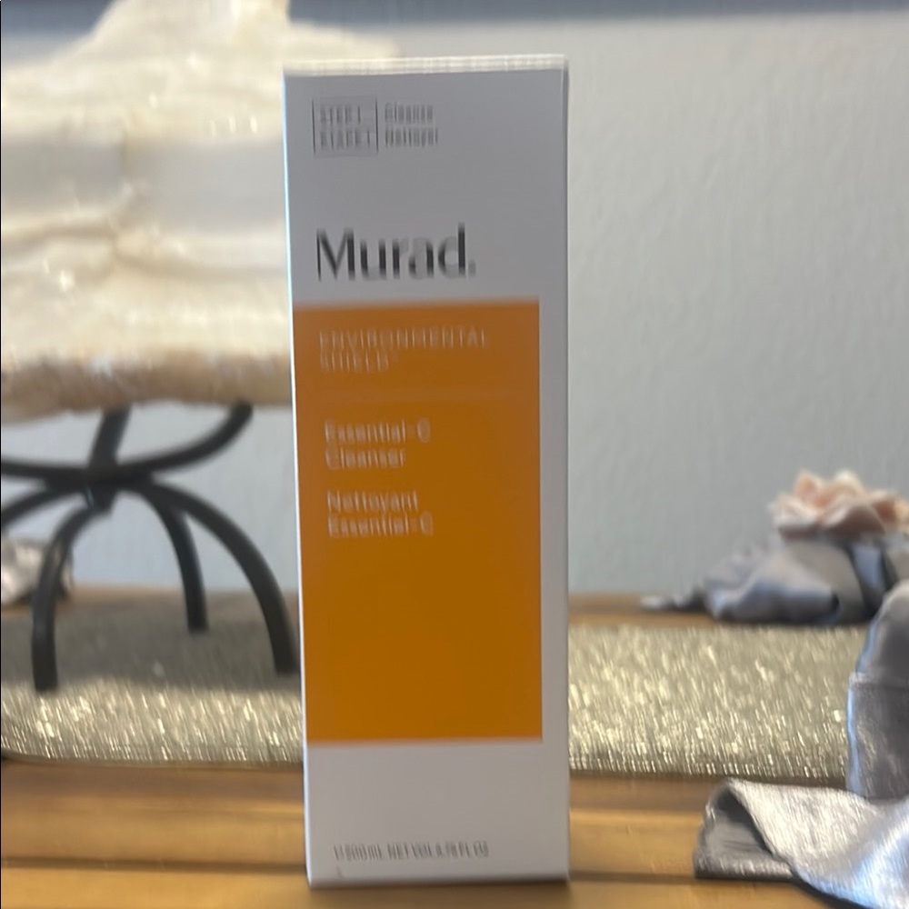 Murad Environmental Shield Essential-C Cleanser - Orange
